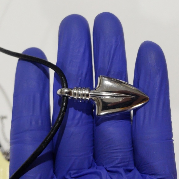 Polished Silver Arrowhead Pendant Necklace – Sleek Statement on Black Cord, 20" - Picture 7 of 9